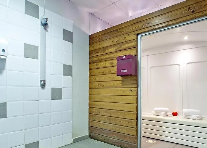 Apartman Joli T2 Dans Avec Piscine, Hammam Et Parking Gratuits Carcassone