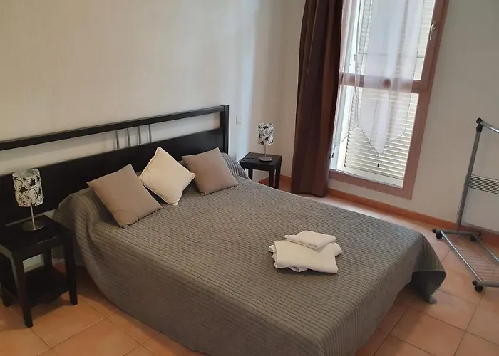 Joli T2 Dans Avec Piscine, Hammam Et Parking Gratuits Apartman Carcassone