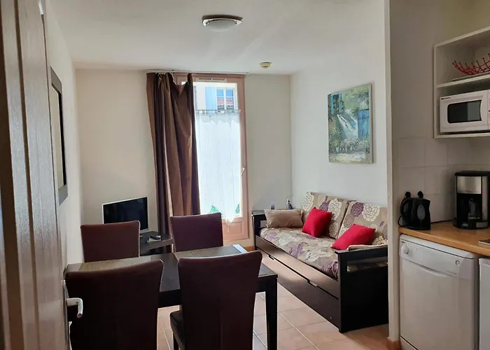 Apartman Joli T2 Dans Avec Piscine, Hammam Et Parking Gratuits *