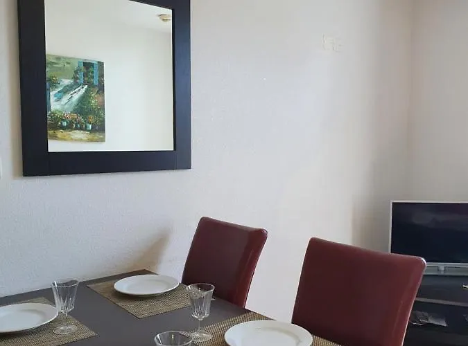 Apartman Joli T2 Dans Avec Piscine, Hammam Et Parking Gratuits Carcassone